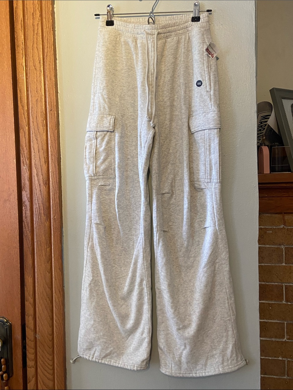 Hollister light  Gray Cargo Sweatpants nwt xxs